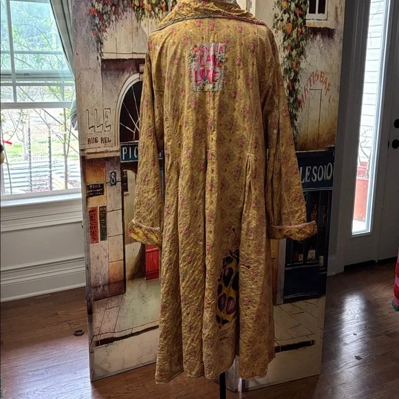 Magnolia Pearl Quilted Melie Coat 1146,
LaVerne, OS - Picture 9 of 16